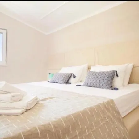 Aristia سيغيت فغانييتْسا